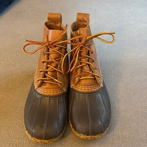 LL Bean woman’s size 7 bean boots